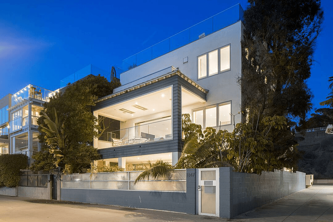 Santa Monica Beachfront Residence