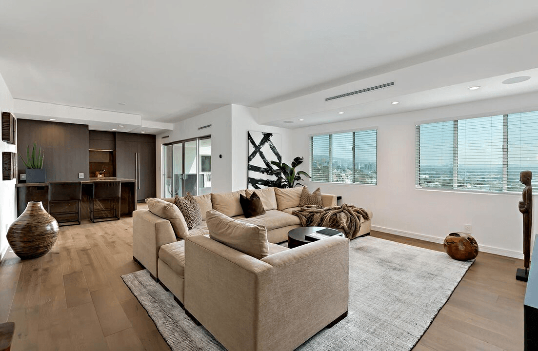 Plaza Towers Residence